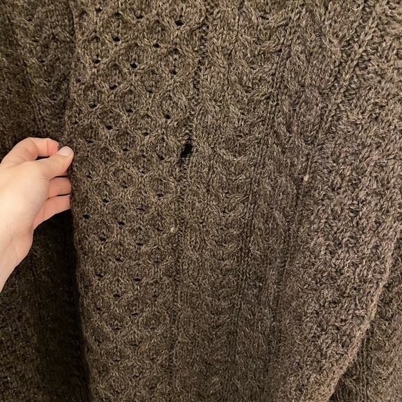 Men’s Orvis Cable Knit Sweater - Picture 4 of 4